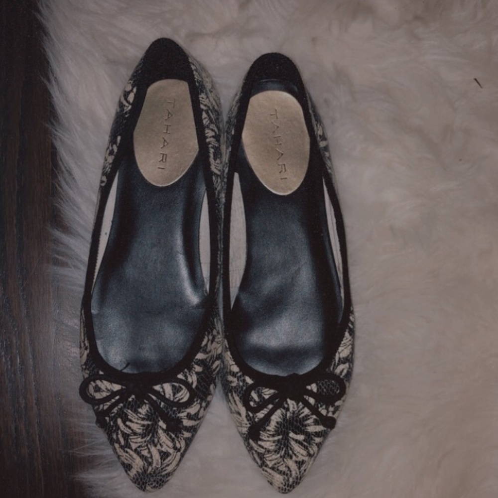 TAHARI dress shoes size 7.5